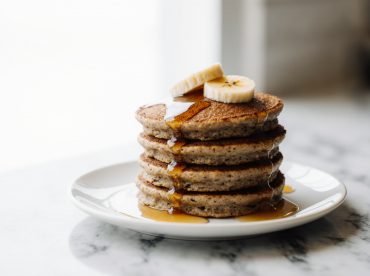 Pancakes banane et flocons d’avoine au Airfryer, moelleux et dorés sans huile