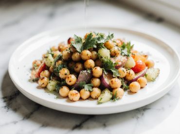 Salade de pois chiches rôtis au Airfryer, pleine de saveurs et de croquant